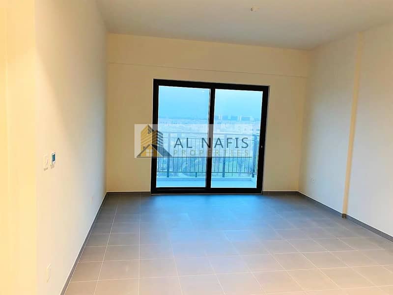 SPACIOUS  1 BED l  GOLF VIEW  |  CHILLER FREE