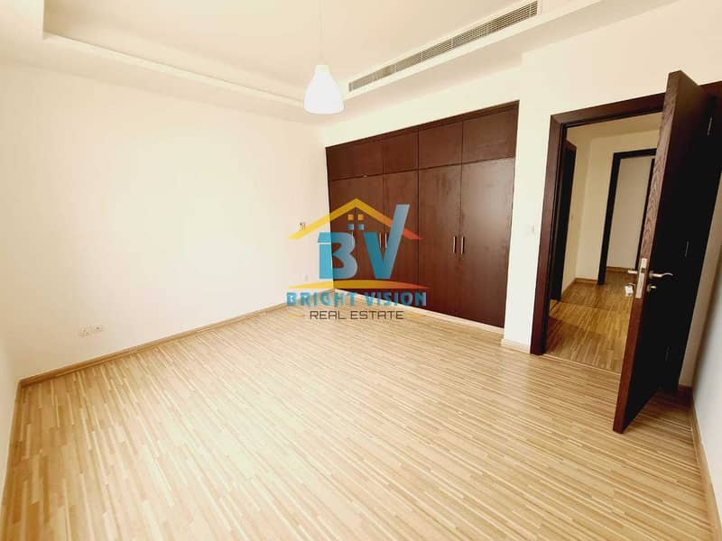9 PEFECT FOR FAMILY / 4 BHK VILLA + MAIDS ROOM with BALCONY
