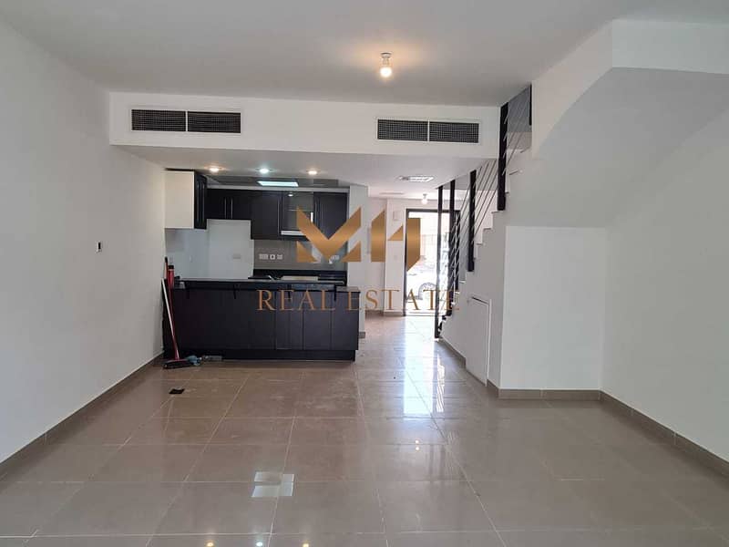 Spacious 4BHK  with Balcony | Ready to move in