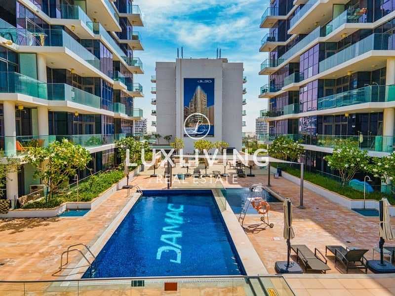 Spacious Apartment | Beautiful Layout | Pool View Spacious Apartment | Beautiful Layout | Pool View