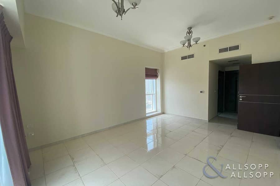 2 Two Bedrooms | Lake View | Unfurnished