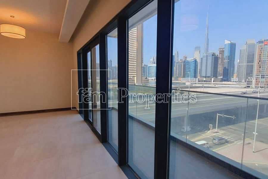 13 1 bedroom with amazing view of Dubai canal