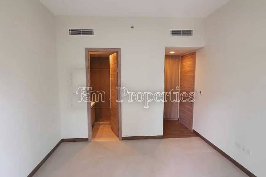 17 1 bedroom with amazing view of Dubai canal