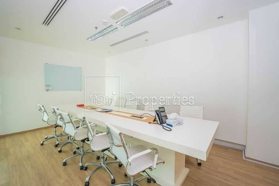 8 Office located in the heart of Business Bay