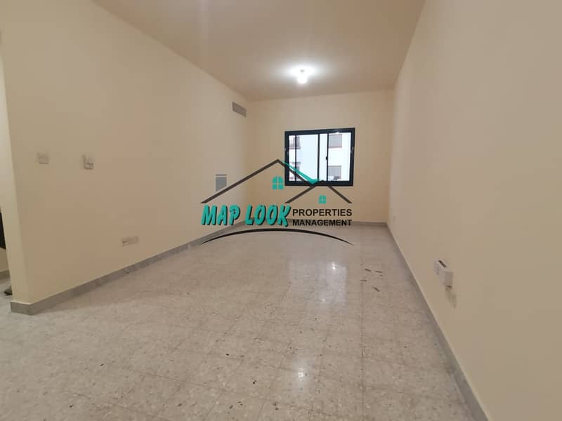 Spacious 1 Bedroom 2 Bathroom+ Balcony 40k Located Al Khaldiyah