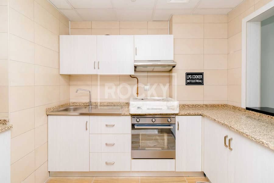 7 Exclusive unit | Well maintained | 1 bed
