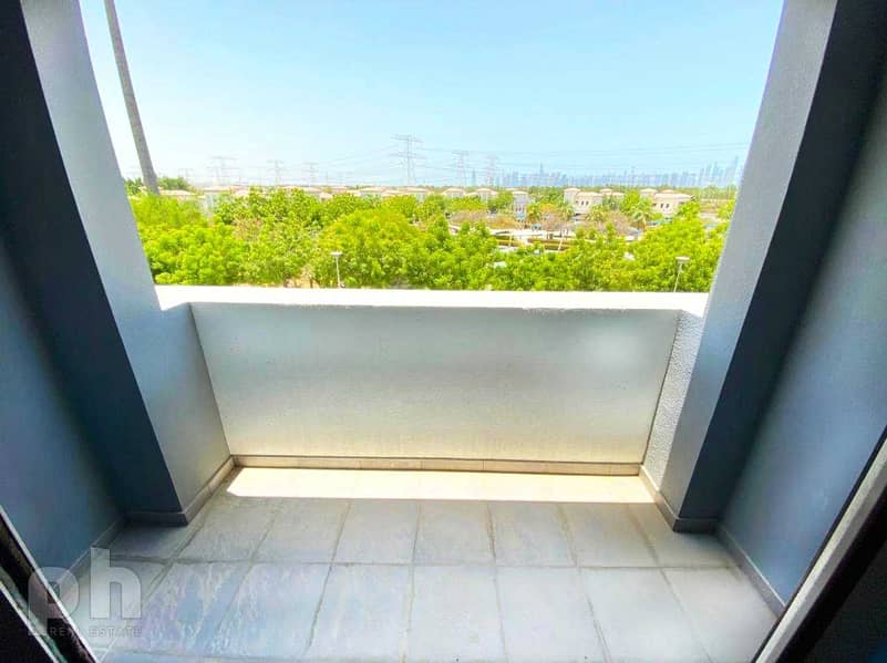 8 Stunning Skyline Views | 1 Bed | 13 Month Contract