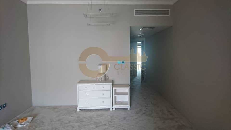 15 Amazing Penthouse - 3 Bedrooms with Maid Room | Big Terrace | 260k