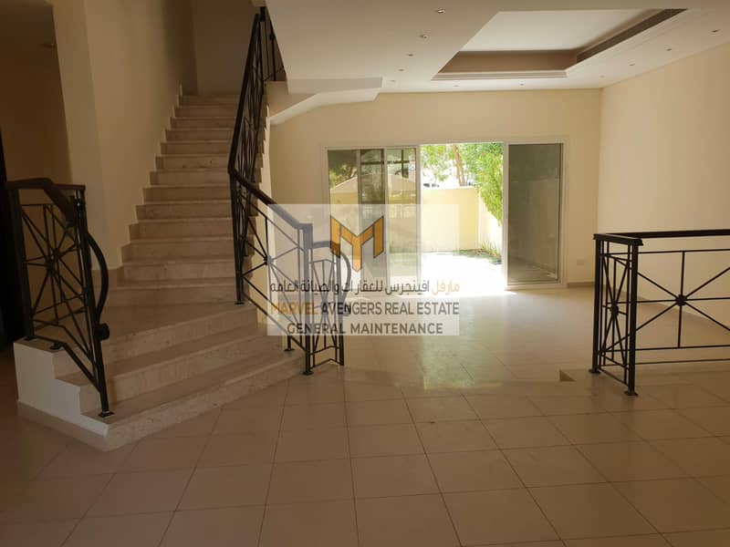 12 Ready to move in/ Simple yet Elegant Villa/ w/ Pvt garden+ 4 payments