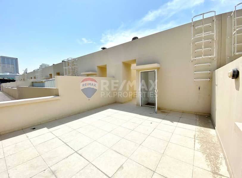 11 Townhouse | 4 Bed + Maids | Good offer