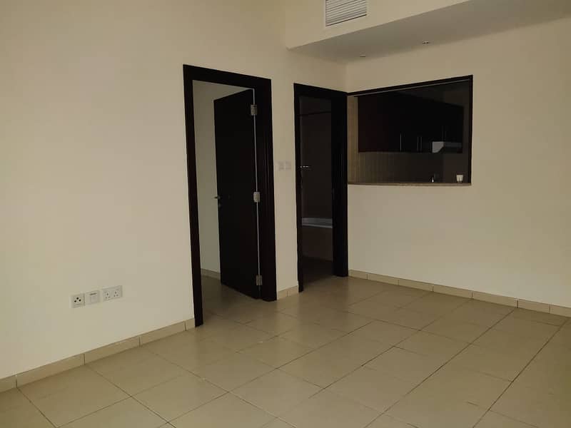 3 1 bed with balcony and store l Mazaya l Mid Floor