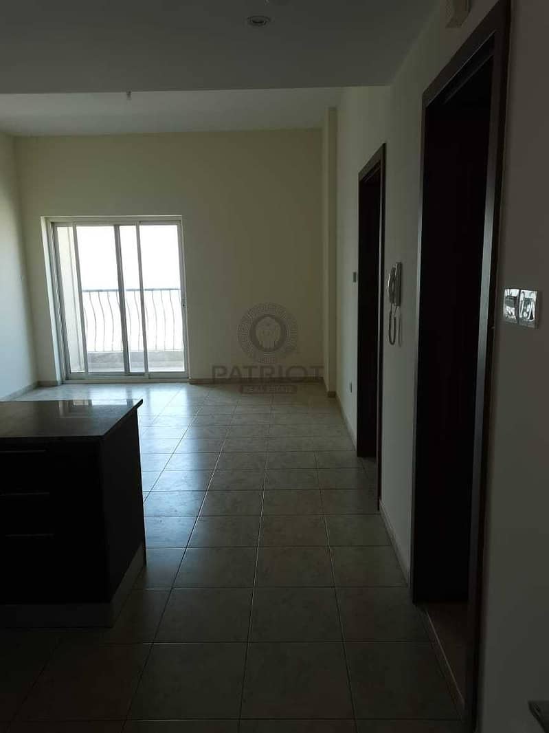 13 Vacant 1BR | Road View | Imperial Residence A