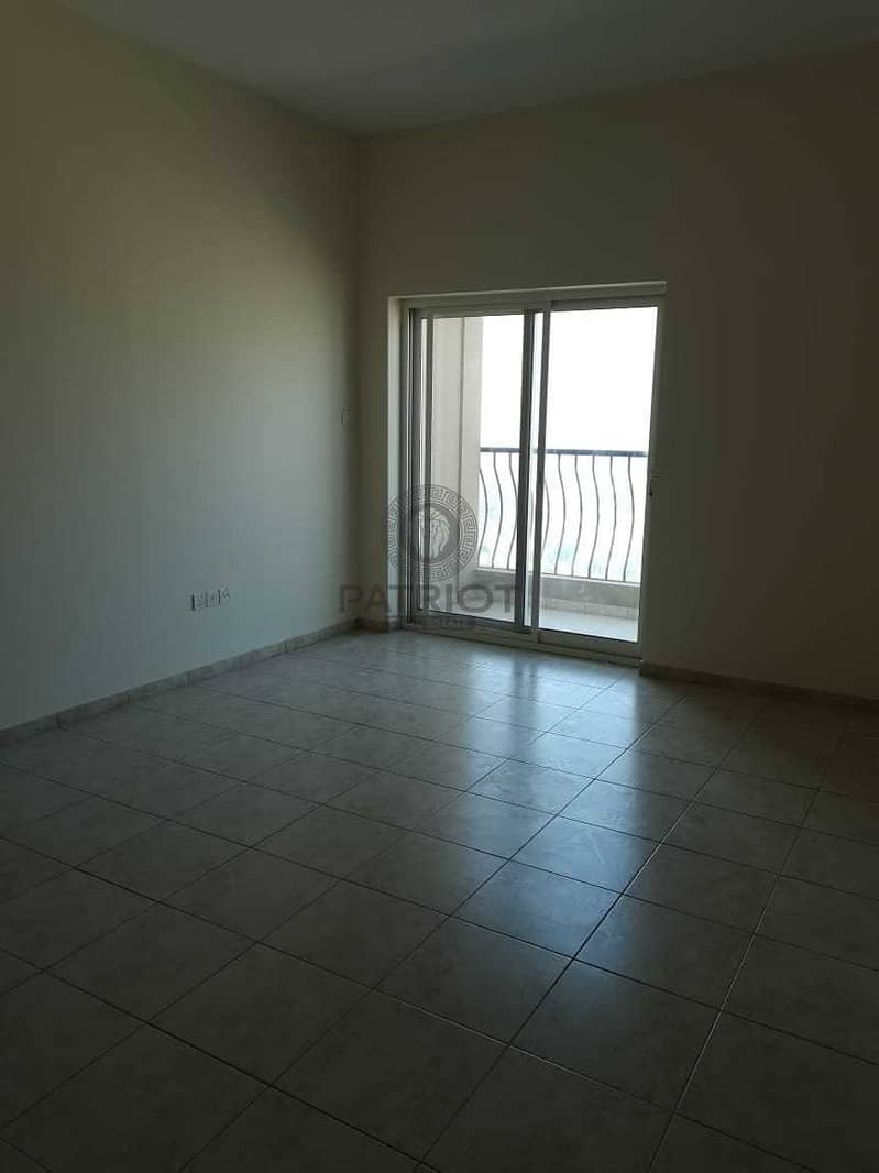 14 Vacant 1BR | Road View | Imperial Residence A