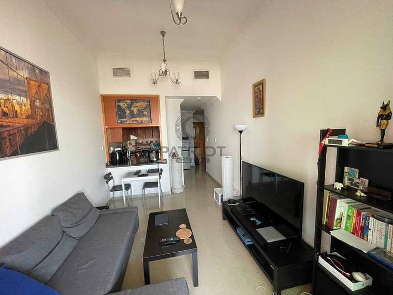 2 High floor 1  Bedroom  Apartment  for sale  near  to Metro