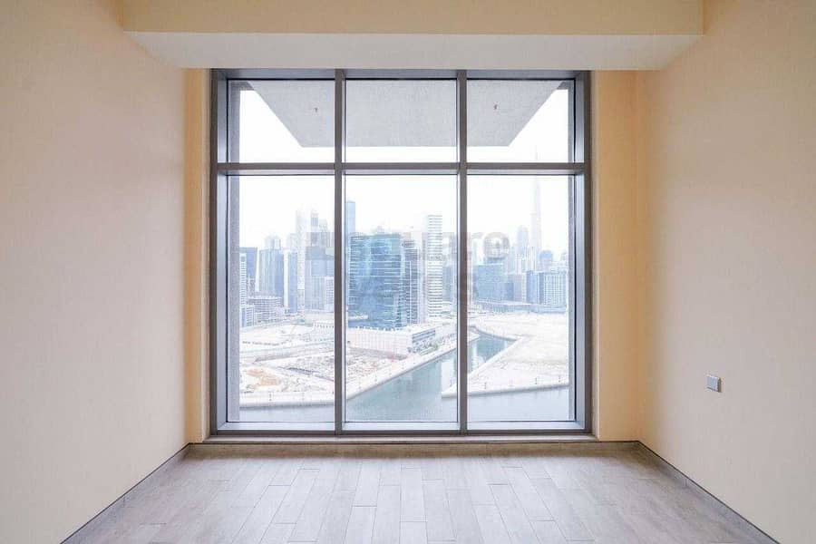 3 Panoramic View of Canal and Burj Khalifa || 2 BR+M
