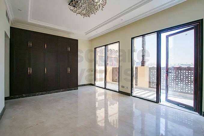 6 Modern Arabic/Custom Build  6 Bedroom Villa