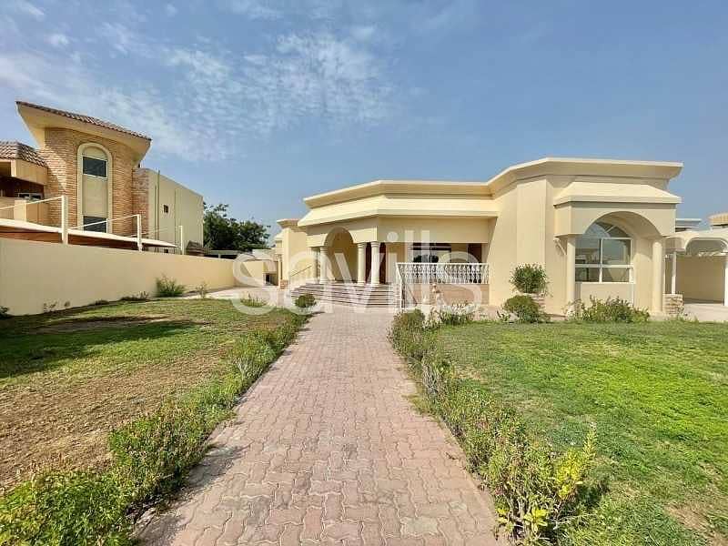 Private Single Storey Villa with a Large Garden