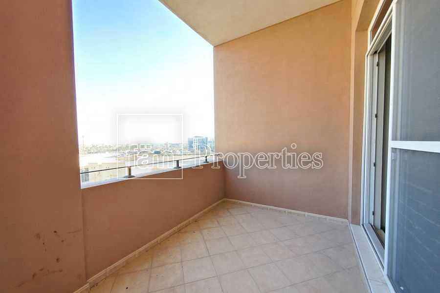 21 Bright Sun facing Ensuit 2BR Apt Ready to Move In