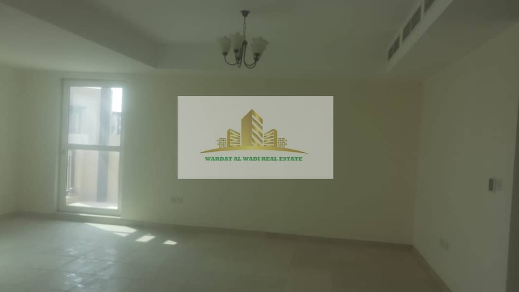 Al Khail Heights 5 Bedroom+ Maids room+ Laundry room +Parking