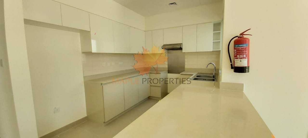 3 Close To Pool || Luxury 4BR Townhouse || Single Row || For Sale