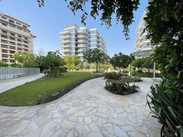 28 EXCLUSIVE|Private Beach|2 bed|large balcony|GREAT DEAL