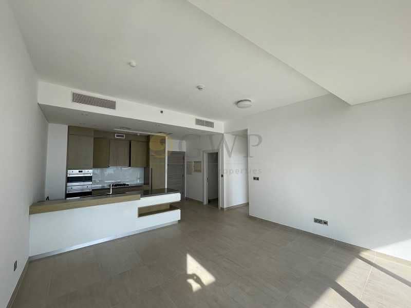 2 EXCLUSIVE|Private Beach|2 bed|large balcony|GREAT DEAL