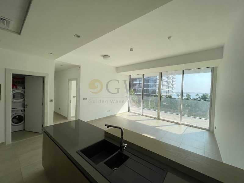 10 EXCLUSIVE|Private Beach|2 bed|large balcony|GREAT DEAL