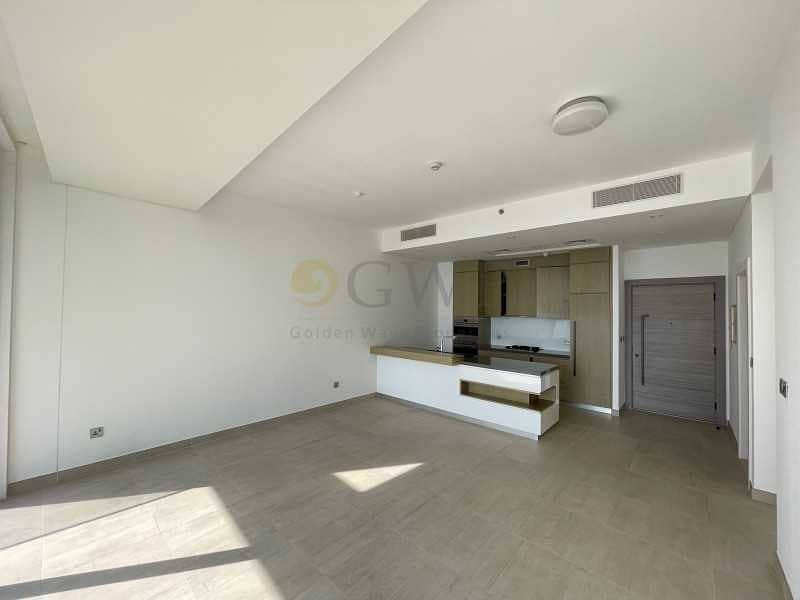 5 Exclusive|Private Beach|2 bed|Terrace|Vacant soon