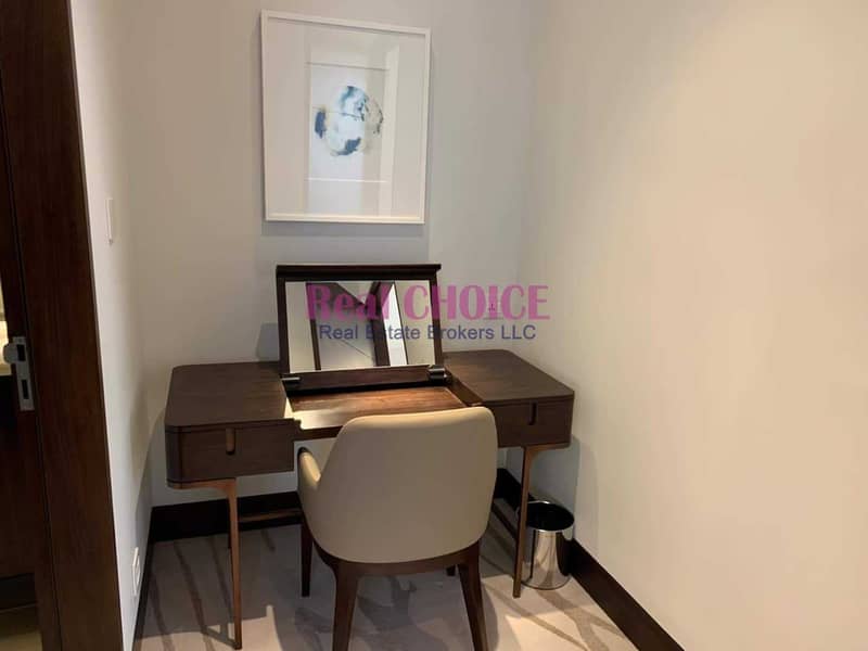 8 Huge Layout | 1 Bed Plus Study | Fully Furnished