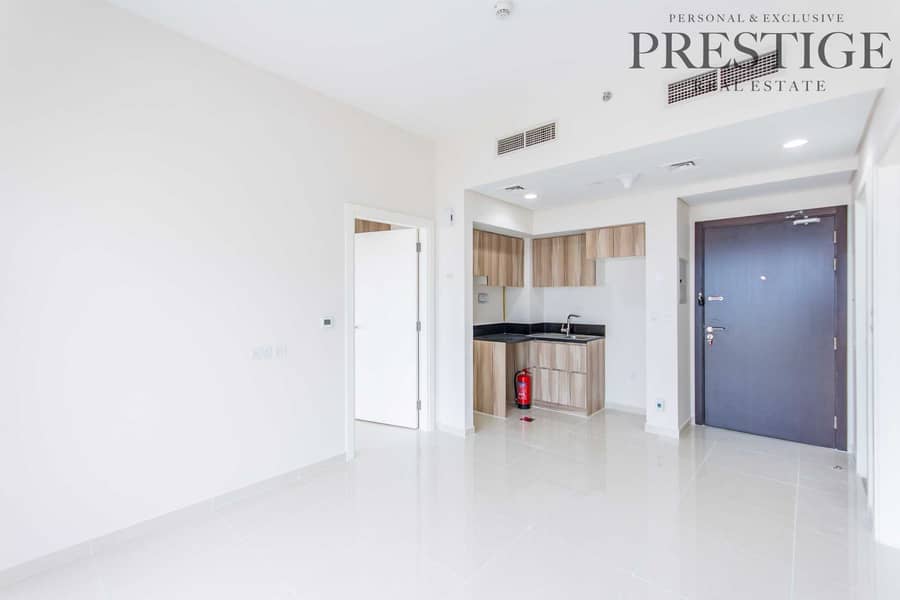 6 2 Bed Brand New | Golf Vita Tower A | Damac Hills