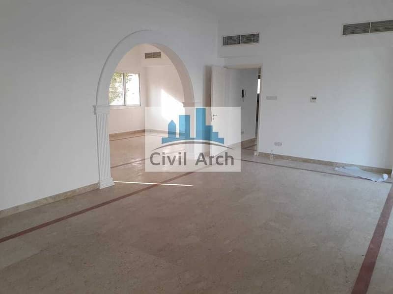 5 INDEPENDENT FULLY RENOVATED 5 BR VILLA NEXT TO SAFA PARK JUST 250K