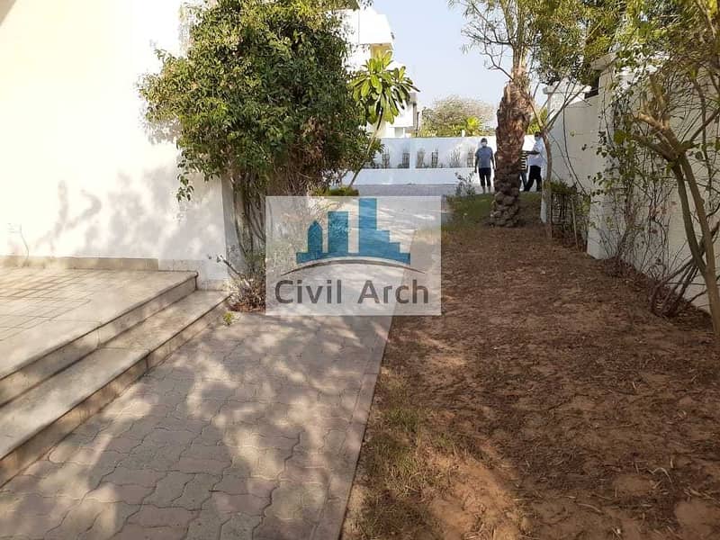 27 INDEPENDENT FULLY RENOVATED 5 BR VILLA NEXT TO SAFA PARK JUST 250K