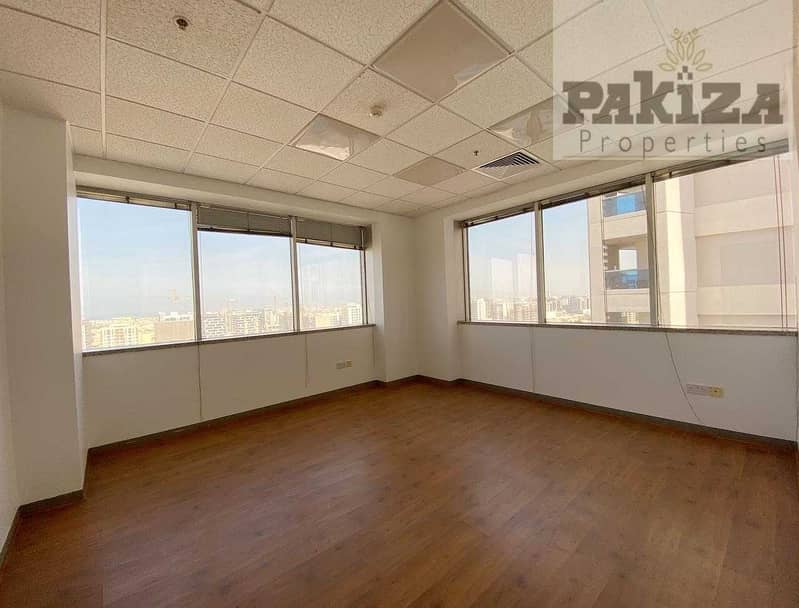 NEAR METRO|WELL MAINTAINED|CLOSED GLASS PARTITIONS|SPACIOUS FULLY FITTED OFFICE FOR RENT IN SHEIK ZAYED ROAD