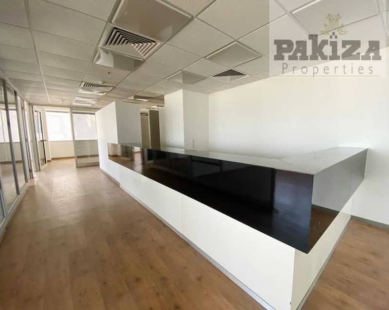 3 NEAR METRO|WELL MAINTAINED|CLOSED GLASS PARTITIONS|SPACIOUS FULLY FITTED OFFICE FOR RENT IN SHEIK ZAYED ROAD