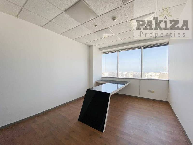 9 NEAR METRO|WELL MAINTAINED|CLOSED GLASS PARTITIONS|SPACIOUS FULLY FITTED OFFICE FOR RENT IN SHEIK ZAYED ROAD