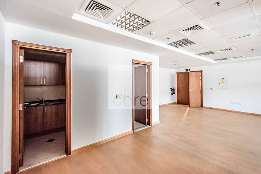 8 Convenient Location | Fitted Office | Chiler Free