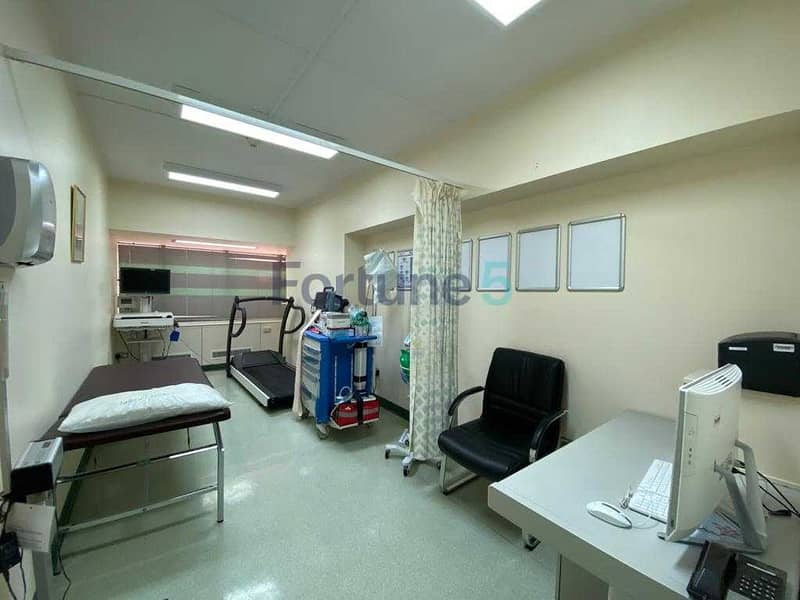 17 MEDICAL CENTER | OWN LABORATORY | CHILLER FREE