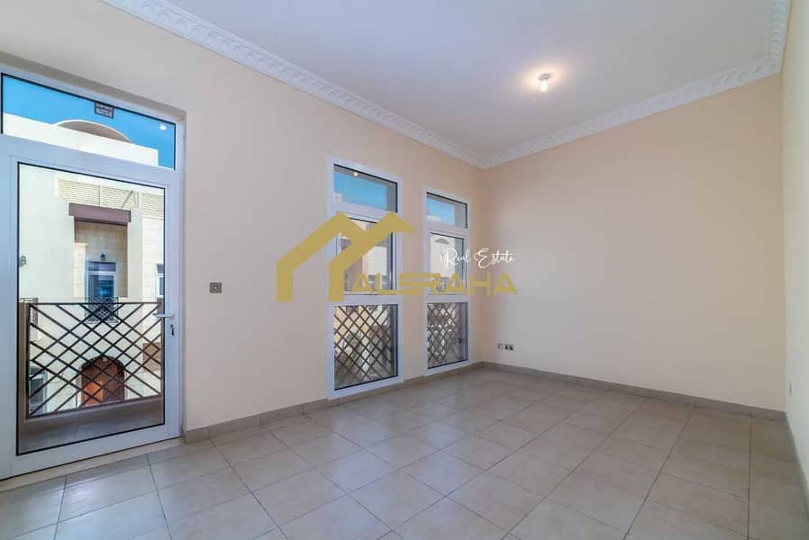 6 For Sale | Villa | Al Qurm Gardens | 5 BR | 4000 sq ft | Maids Room | Driver Room