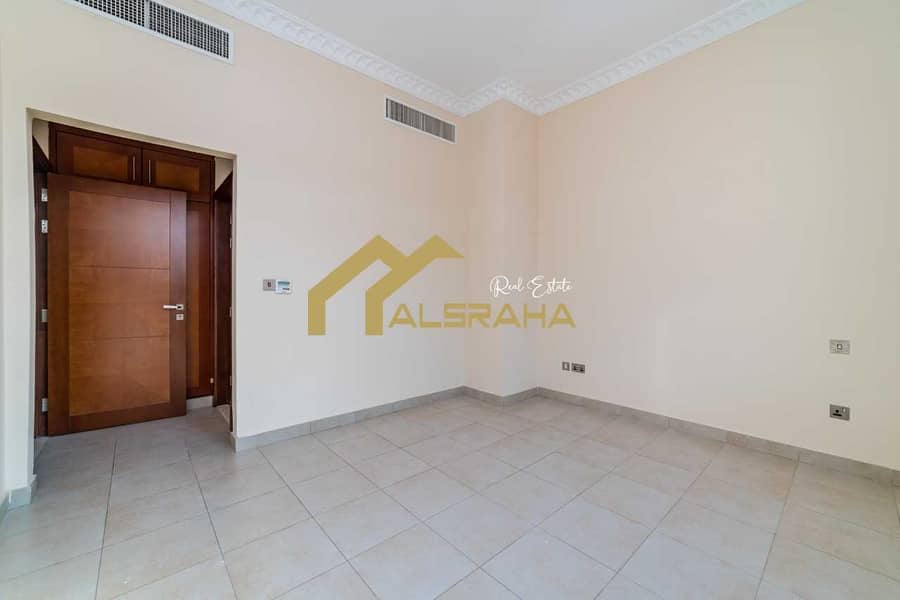 8 For Sale | Villa | Al Qurm Gardens | 5 BR | 4000 sq ft | Maids Room | Driver Room