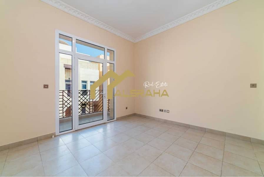 9 For Sale | Villa | Al Qurm Gardens | 5 BR | 4000 sq ft | Maids Room | Driver Room