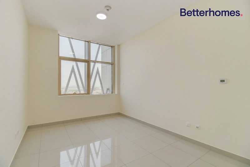 7 Great Apartment | Available Now | Parking | Pool
