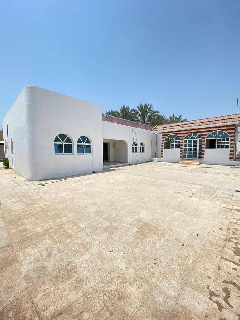 Villa for rent in Ajman, Mushairif area 🇦🇪🇦🇪🥰
 Ground floor 👏👏😘
 3