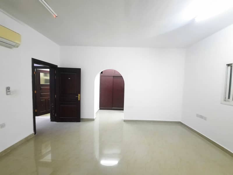 Квартира в Аль Шамха, 3 cпальни, 60000 AED - 5292824