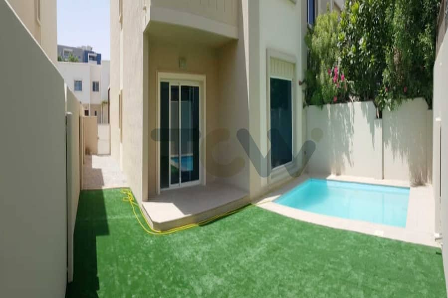 Well Maintained Villa in Great Location with Pool