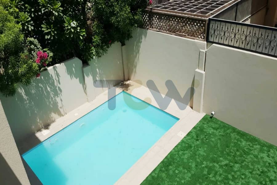 2 Well Maintained Villa in Great Location with Pool