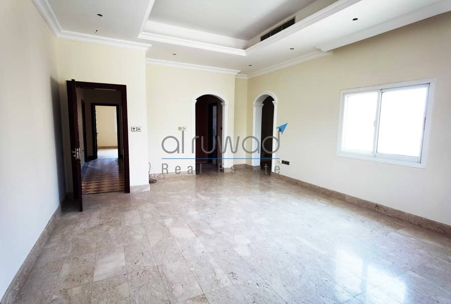 6 NEGOTIABLE & LUXURY 5BR VILLA FOR RENT