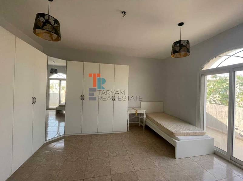 10 4 BEDROOM VILLA FOR RENT IN AL GHARAYEN 4