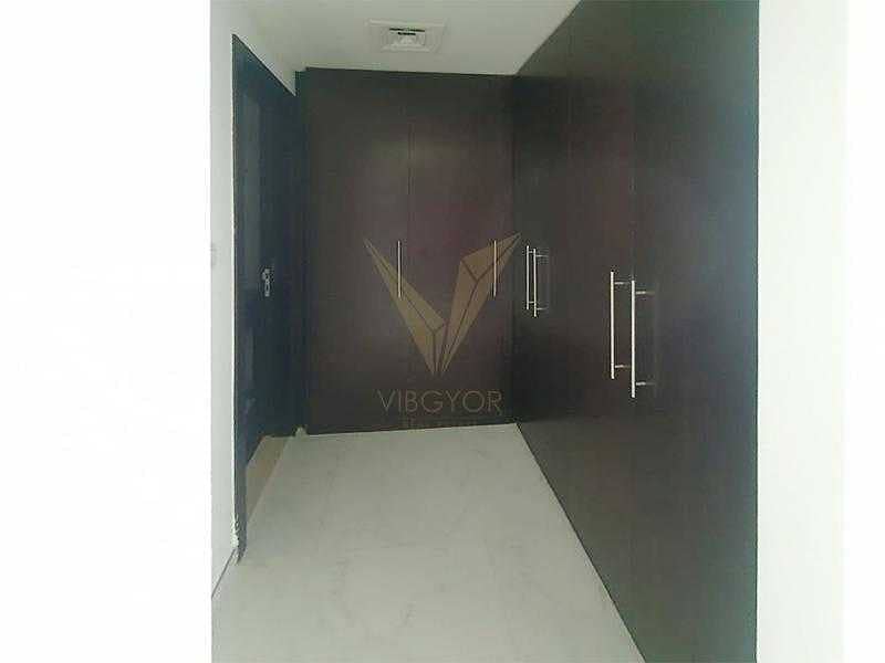 8 Vacant 1BR | High Floor | Close to Metro