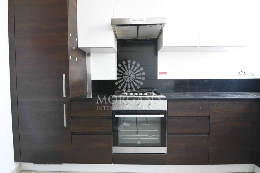 19 Large 2BR | Modern FInishing | Fitted Kitchen