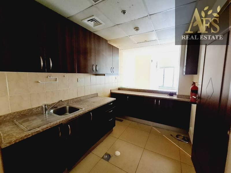 14 Huge 1 Bed + Laundry | Chiller Free | Stadium View | Big Balcony